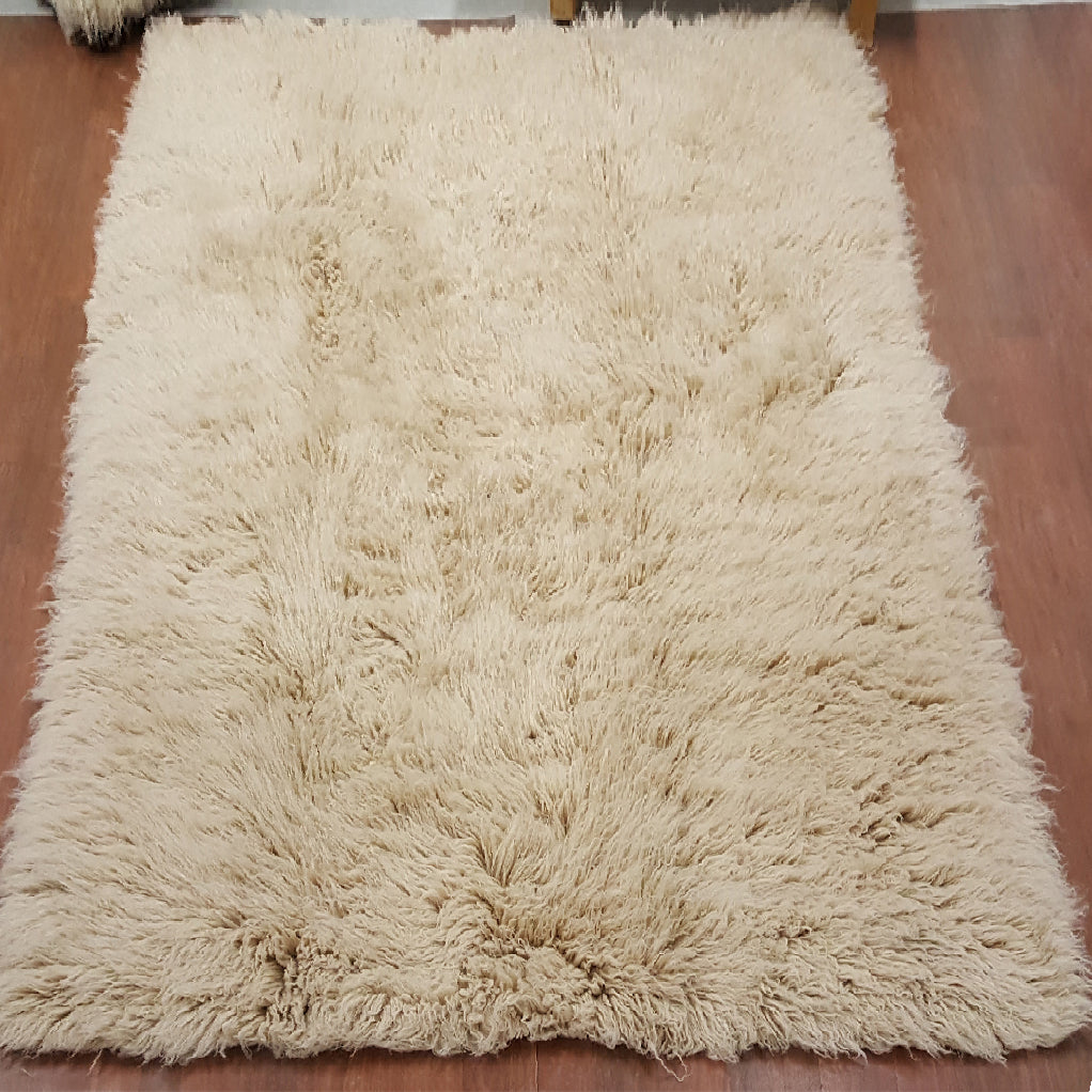 STYLISH TAN FLOKATI RUG | THICK 3.5