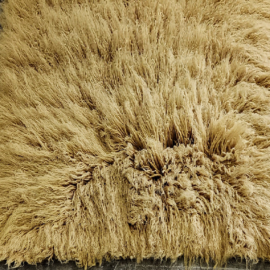 Stunning 4' x 5.5' Olive Green flokati rug | Ultra-plush 4.5